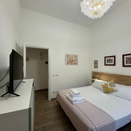 Casa Marin - Metro Malatesta Рим Екстериор снимка
